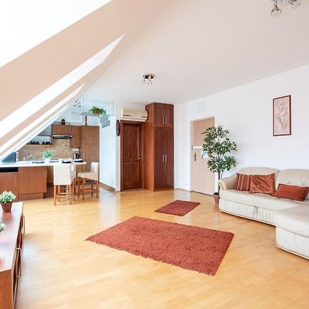 Beautiful Apartment With Ac Budapest Exterior photo