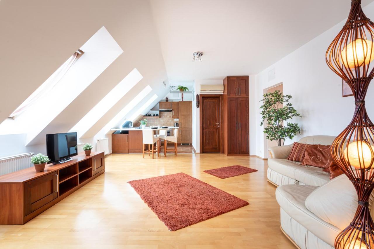 Beautiful Apartment With Ac Budapest Exterior photo