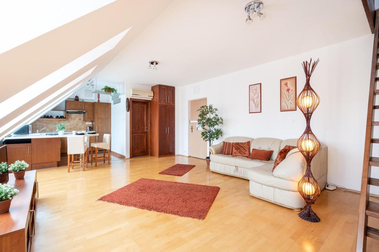 Beautiful Apartment With Ac Budapest Exterior photo